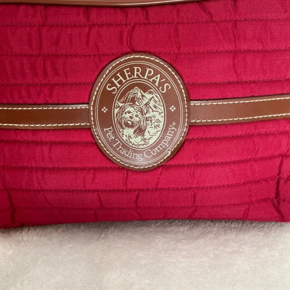 Sherpa’s Pet Trading Company bag. Trolley Strap for easy travel. Rich Red